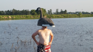 Floating goose shells, the goose hat